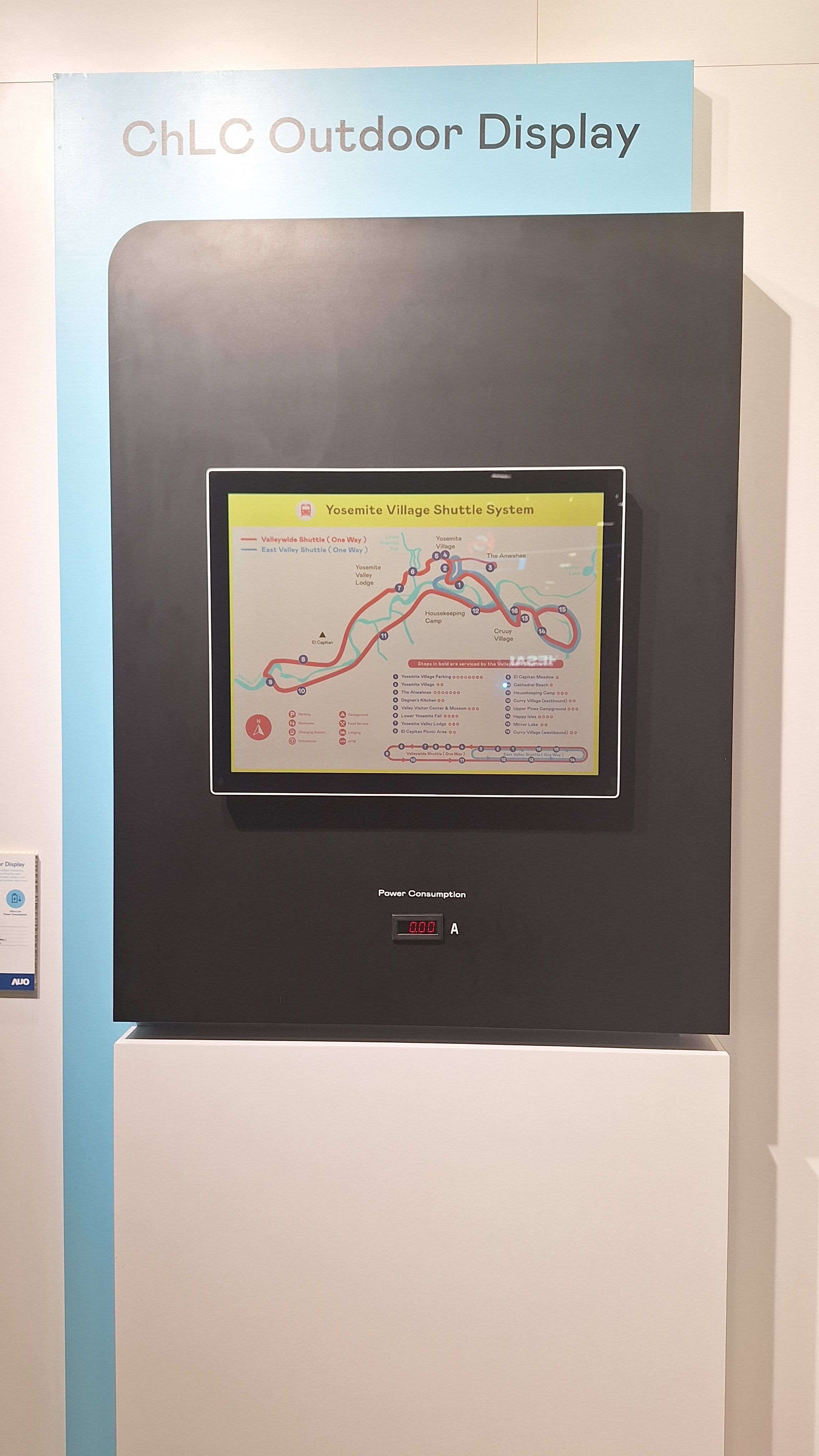 aoa体育的「胆固醇液晶超低耗能户外全彩显示器」不只环保省电，且符合户外严苛使用环境，拥有在摄氏-30度至85度下的宽温使用优势，并且强光愈强愈能呈现绝佳的色彩饱和度及显示效果，易于安装的特性将成为户外电子看板的新首选。
